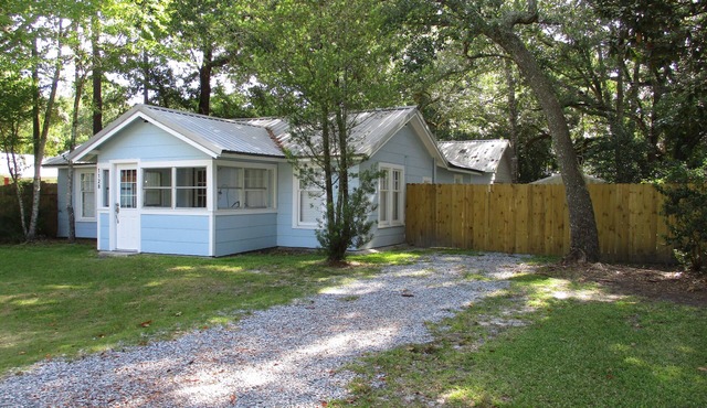Beautiful vintage cottage remodeled in Old Ocean Springs