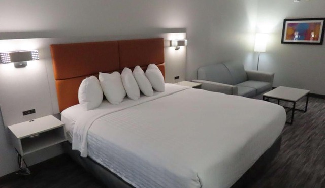 Best Western Heritage Inn & Suites