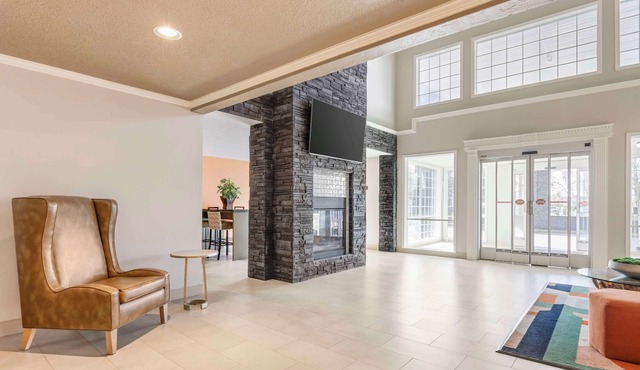 Best Western Plus Grand Manor Inn