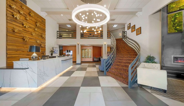 Best Western Plus Mill Creek Inn