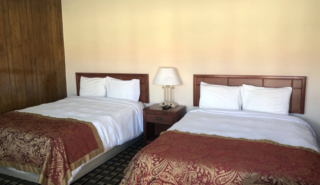 Big 12 Motel in Broken Bow