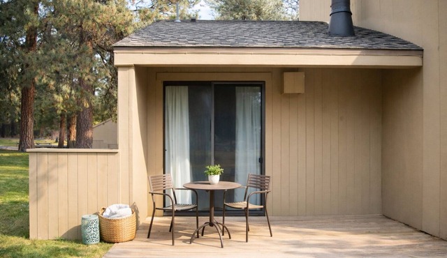 Black Butte Ranch Lodge Room 030