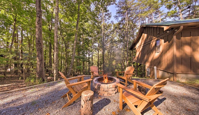 Blue Ridge Hideaway w/Fire Pit & Mtn Views!
