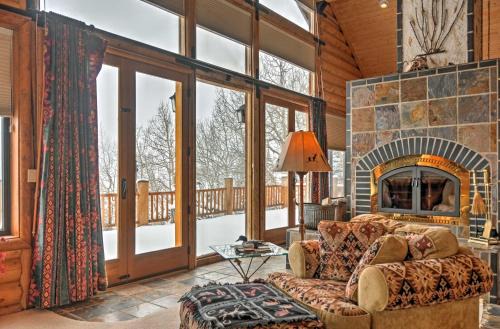 Brian Head Cabin Minutes from Slopes w/Game Room!