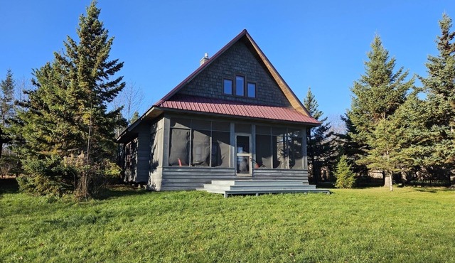 Brickyard Lakeside Retreat