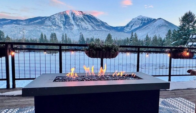 Bumping Lake Alpine Lodge/Your Dreamscape Vacation.com