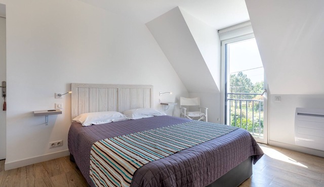 Côté Bâbord Guest Room with Sea View, Shared Terrace and Wi-Fi in Moëlan-sur-Mer