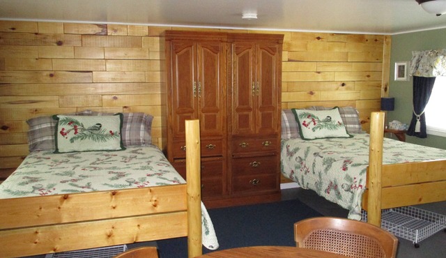 Cabin #3 - Mill Pond CT