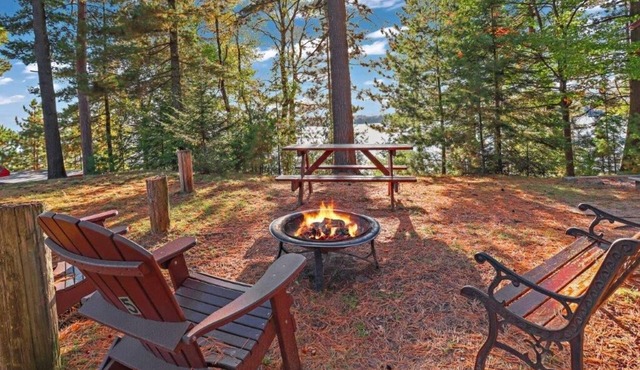 Cabin 5 by Eagle Waters Resort