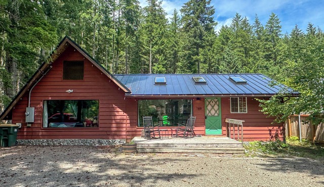 Cabin at the Forest Edge | Hot tub, pet friendly