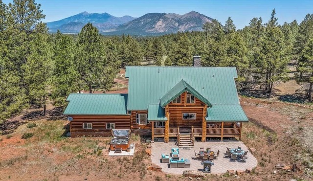 Cabin | Updated | Hot tub | AC | Theater | Trails!