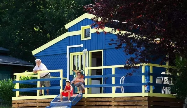 Campsite Saint Pierre de Rousieux**** - Blue Chalet 2 Rooms 2 Rooms 4/6 People Mezzanine in SERVIES