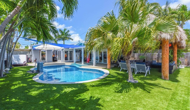 Captain's Cove | Canalfront w/Pool & Boat Lift