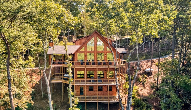 Catch-a-Dream Retreat-Luxury Blue Ridge Cabin-Pet Friendly