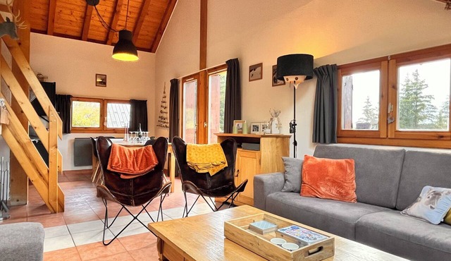 Chal'Oz, charming and comfortable chalet near the ski slope (90m) in Oz