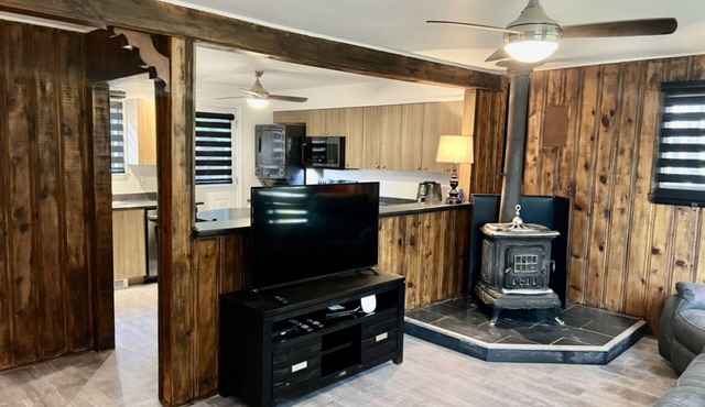 Chalets Plus Canada S.e.n.c in Saint-Gabriel-de-Brandon