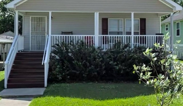 Charming 1-bedroom House in fabulous New Orleans 4M Near Bourbon St.