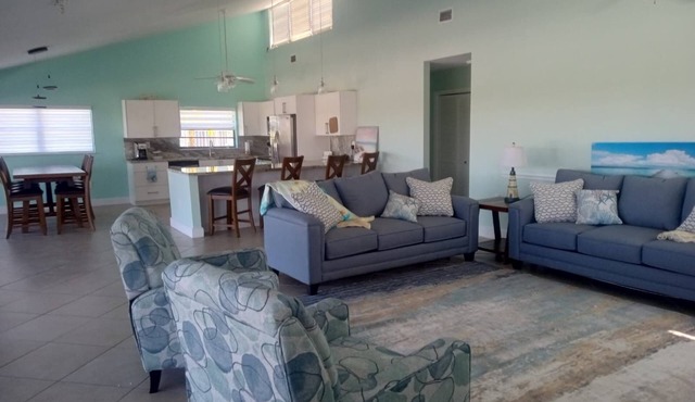 Charming 2-bedroom house with AC in Key Largo