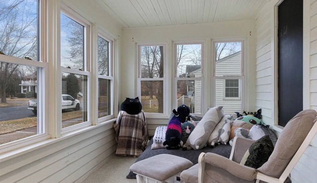 Charming 2-bedroom house in pleasant Port Edwards with WiFi, AC