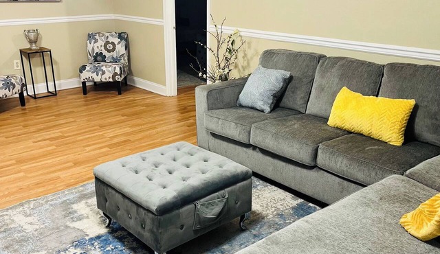 Charming 3-Bedroom 2 Bathroom House In Uptown New Orleans
