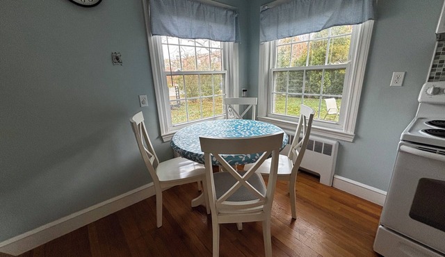 Charming & accessible 3 bdr home 10 minutes to Providence
