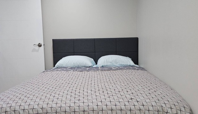 Charming and exclusive 2-bedroom basement in Winnipeg with WiFi, AC in Winnipeg