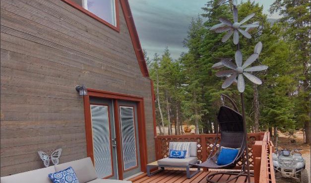 Charming Blue Farmhouse Cabin