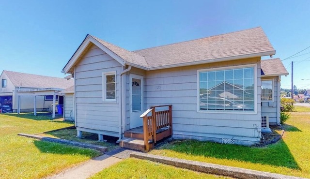 Charming, dog-friendly house with Wifi & W&D - near the river