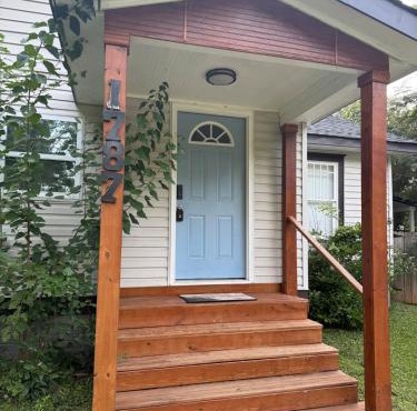 Charming Getaway in Decatur