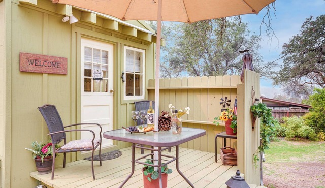 Charming Grass Valley Studio w/Deck & Pond Access