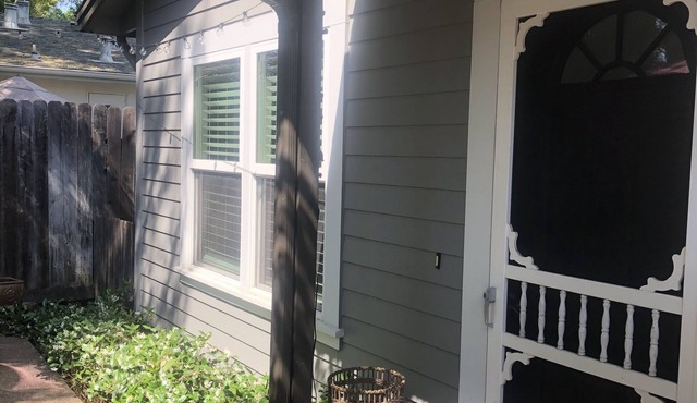 Charming home located in the Historic District of Folsom . in Folsom