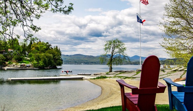 Charming rustic two bedroom cottage steps away from Lake Champlain!