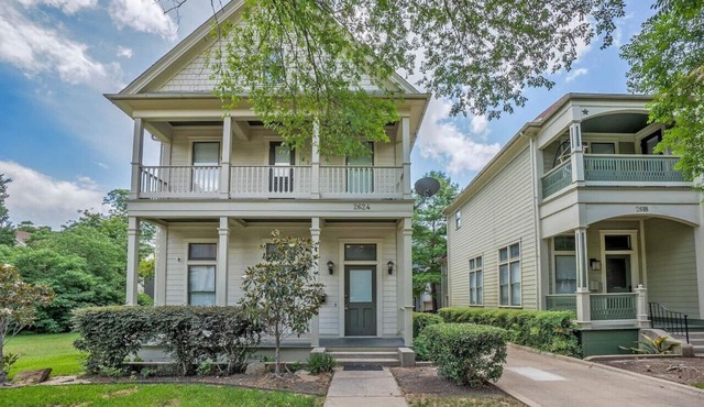 Charming State Thomas Home - Big Groups Welcome!