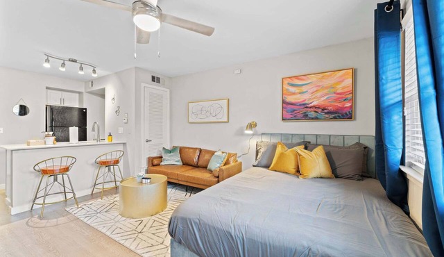 Charming studio close to Downtown and Domain