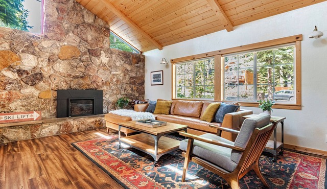Charming Tahoe Cabin - Lake, Ski & Family Fun