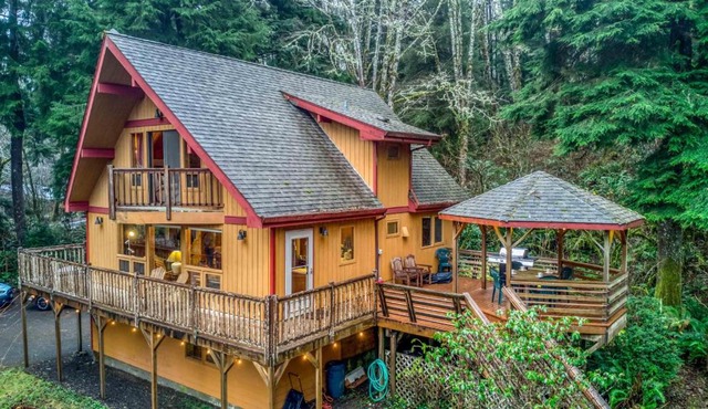 Chez Nous Chalet - Meredith Lodging