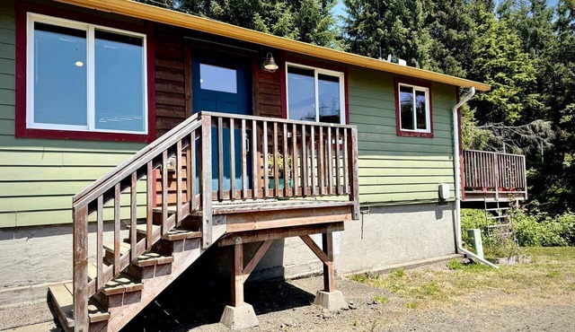 Coastal Tiny House with Private Deck Near Oregon Coast Beaches, Oregon