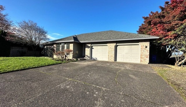 Columbia View Retreat, Spacious Furnished Home in Argay Terrace,Portland Airport