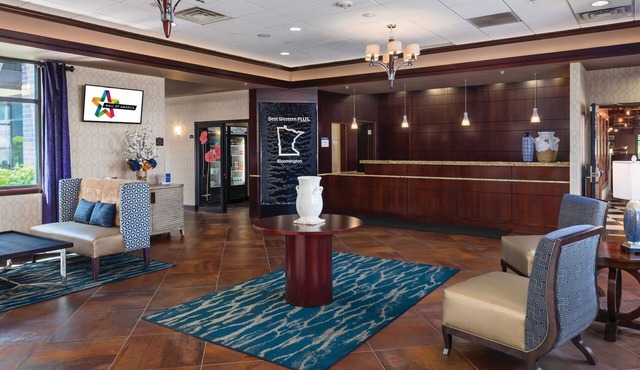 Comfort & Convenience near The Mall of America: Pool & Free Airport Shuttle