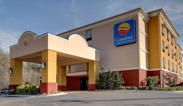 Comfort Inn & Suites Clinton - Jackson West