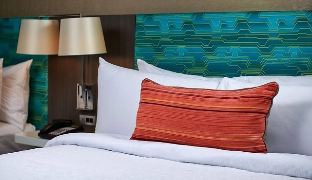 Comfortable Sherwood Room with Indoor Pool and Free Hot Breakfast