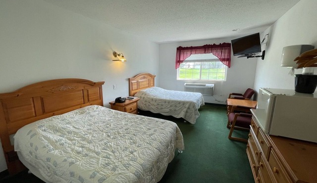 Comfy Double Full Basic Room with Free Breakfast!
