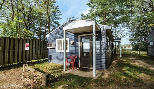 Cottage #8 Michigan Summer, 1 Bedroom Cottage