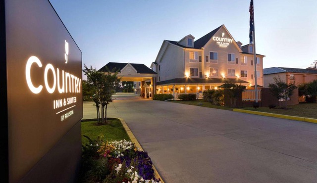 Country Inn & Suites by Radisson, Covington, LA