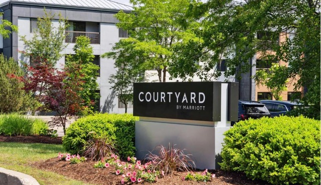 Courtyard Burlington Williston