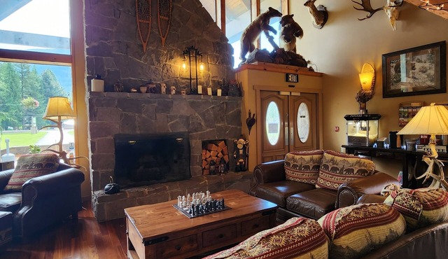 Cowlitz River Lodge