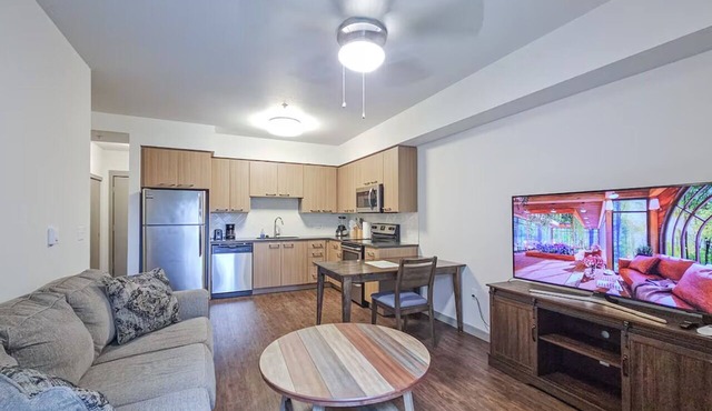Cozy 1-Bedroom Apartment in Hillsboro