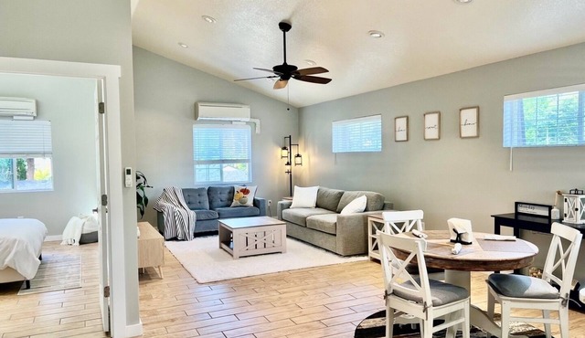 Cozy and quiet Detached unit 1 bedroom in Beaverton area