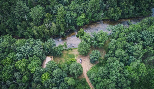 Cozy Cabin to Fish, Kayak, and Canoe the Pere Marquette River