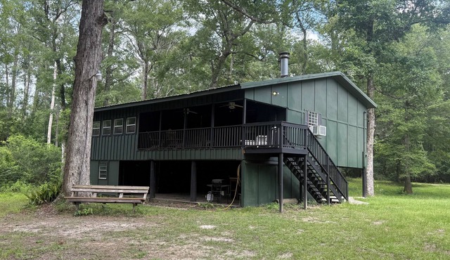 Cozy Camp w/fire pit, grill and waterfront view of river. Pet Friendly! Wifi!
